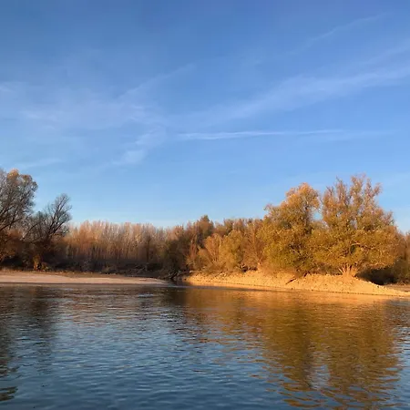 Futrinka Vendeghaz בית נופש *